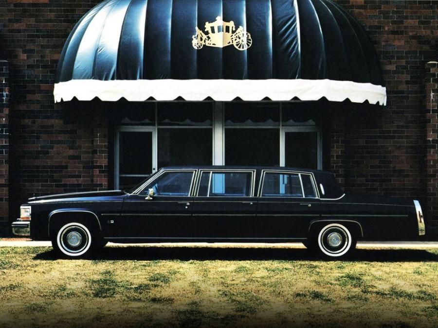 Cadillac Fleetwood 6-Door Limousine by Moloney '1984